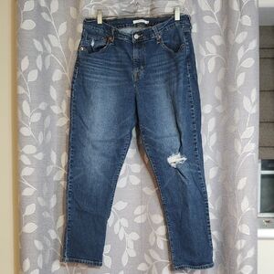Levi's Classic High-Rise Distressed Women’s Boyfriend Jeans size 32